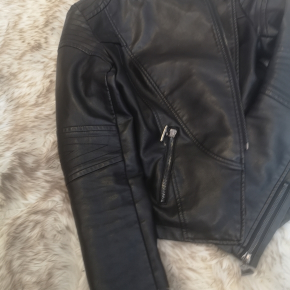 Leather motorcycle jacket - Picture 7 of 8
